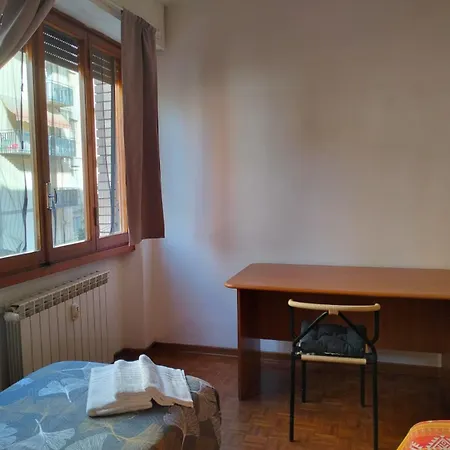 Aronta Apartman Pisa